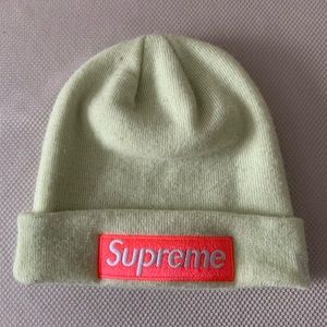 Supreme New Era Beanie